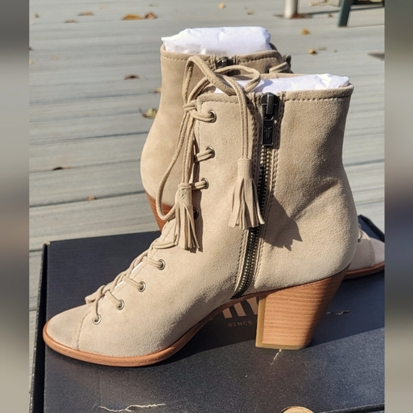 Frye Dani Whipstitch Lace Up Peep Toe Bootie NIB - Picture 7 of 14